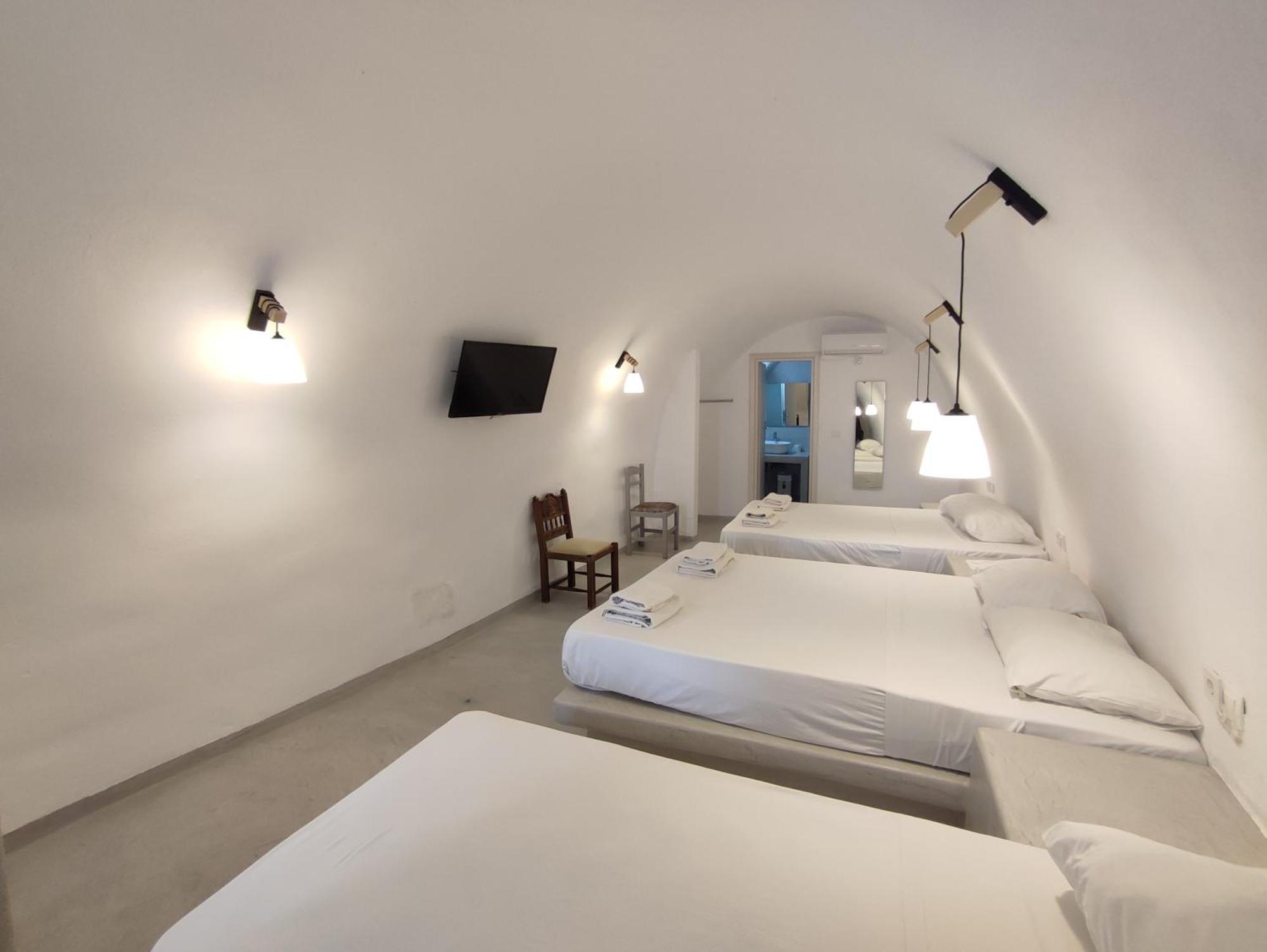 Central Santorini Serenity Rooms Φηρά Εξωτερικό φωτογραφία